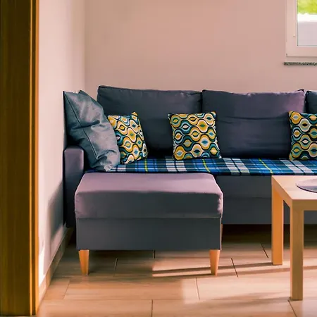 Miedzy Cisza A Cisza - Caloroczne