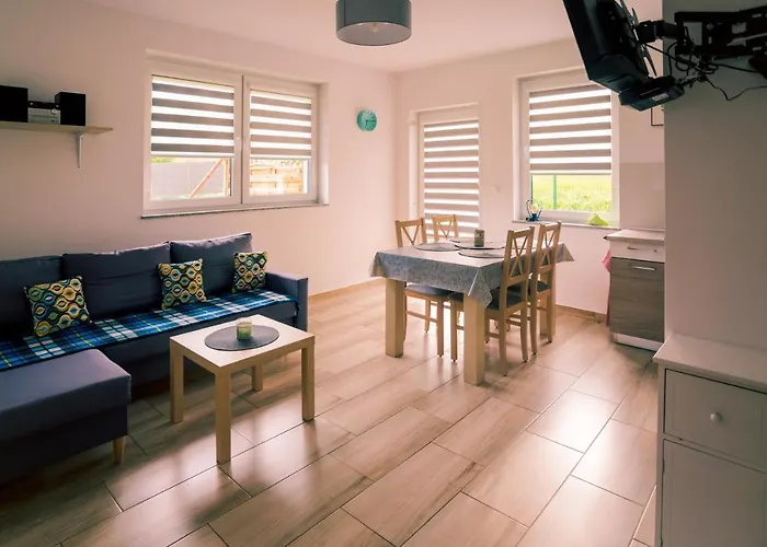 Miedzy Cisza A Cisza - Caloroczne Сasa de vacaciones