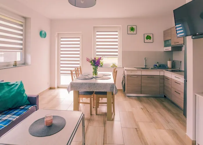 Miedzy Cisza A Cisza - Caloroczne Polanica-Zdrój